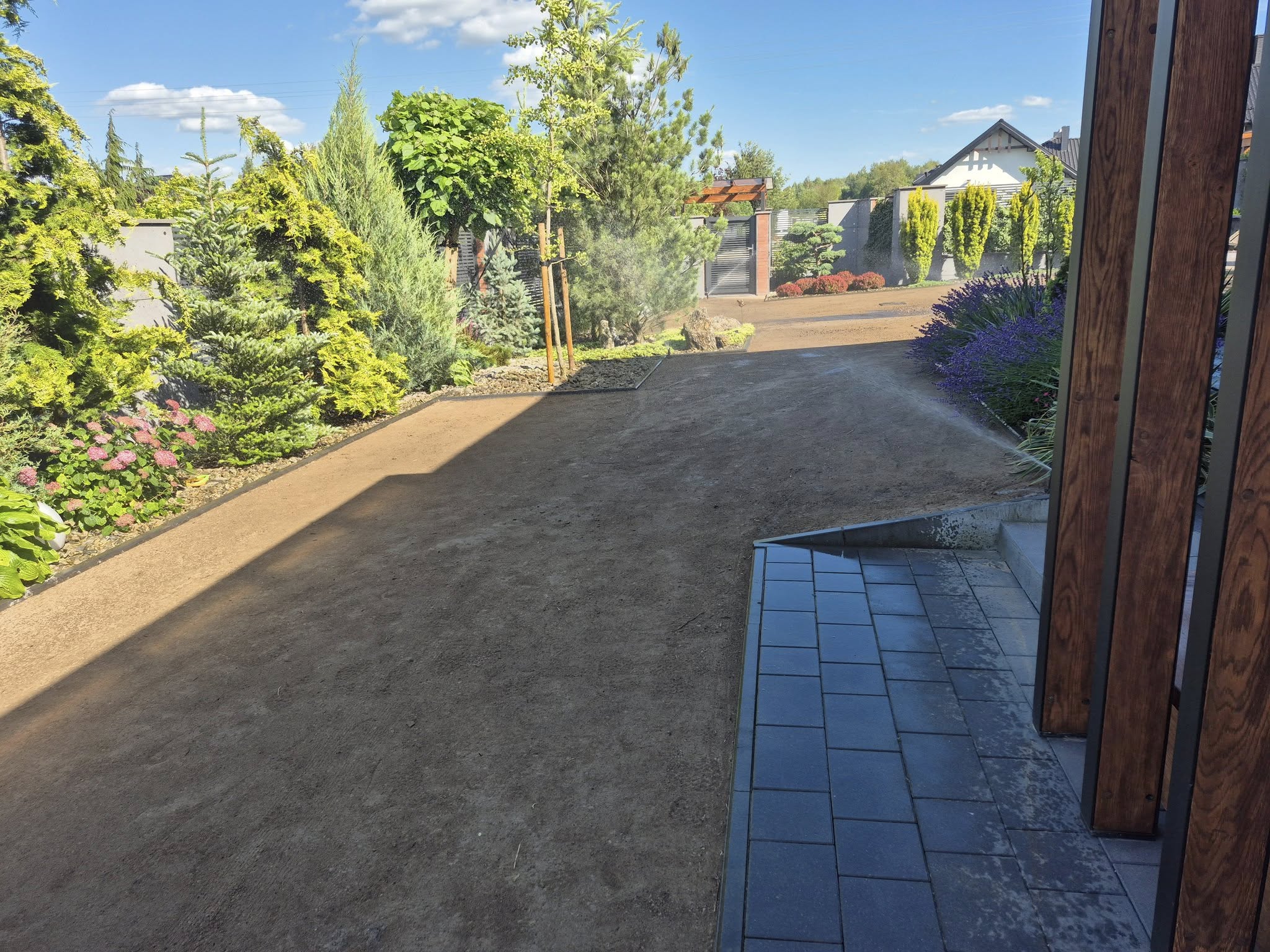 Teren przed układaniem trawnika z rolki - zdjęcie 2